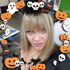 Meet your Posher, Candee